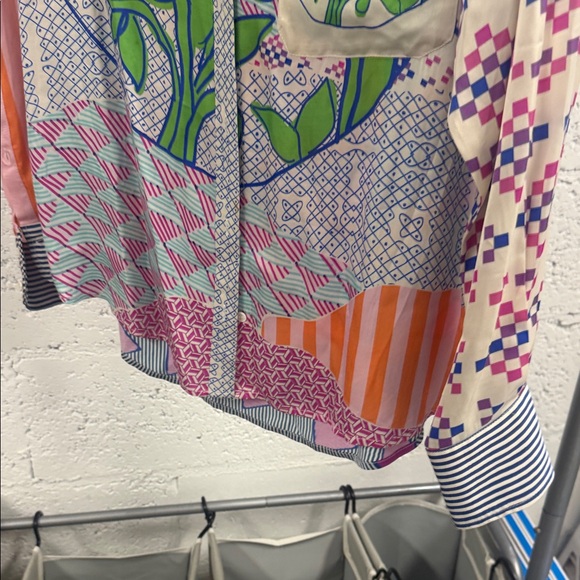 ME369 Colorful Floral Patchwork Long Sleeve Button Down - LIKE NEW - Size Medium - Picture 3 of 4